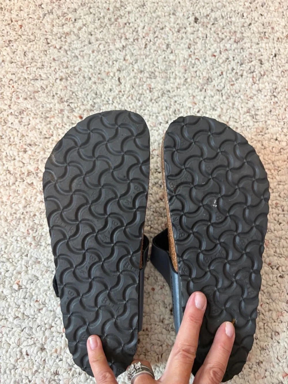 Birkenstock Gizeh Sandals in Metallic Silver